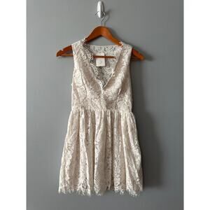 TOBI White Lace Dress XS Sleeveless V Neck Fit Flare Bridal Shower Graduation